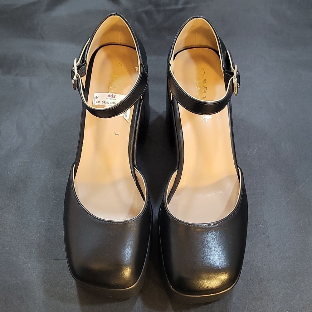 BRAND NEW MUDD BLOCK-HEEL ADJUSTABLE ANKLE STRAP SANDAL - Picture 2 of 16